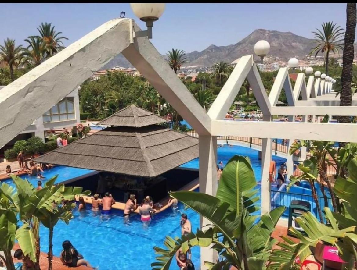 Stefys Beach Apartment 贝纳尔马德纳 外观 照片
